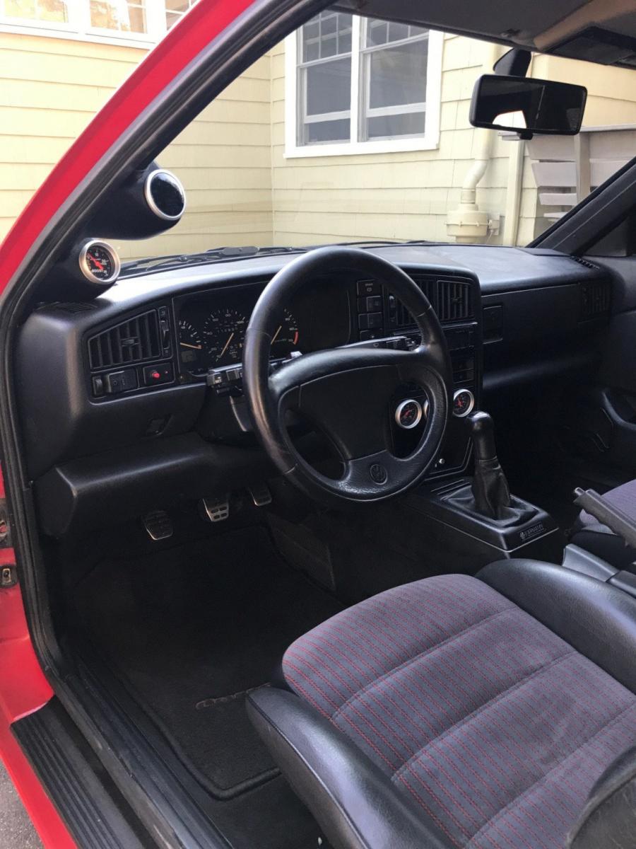 Торпедо Volkswagen Corrado 16V 1990 года  (фото 21 из 37)